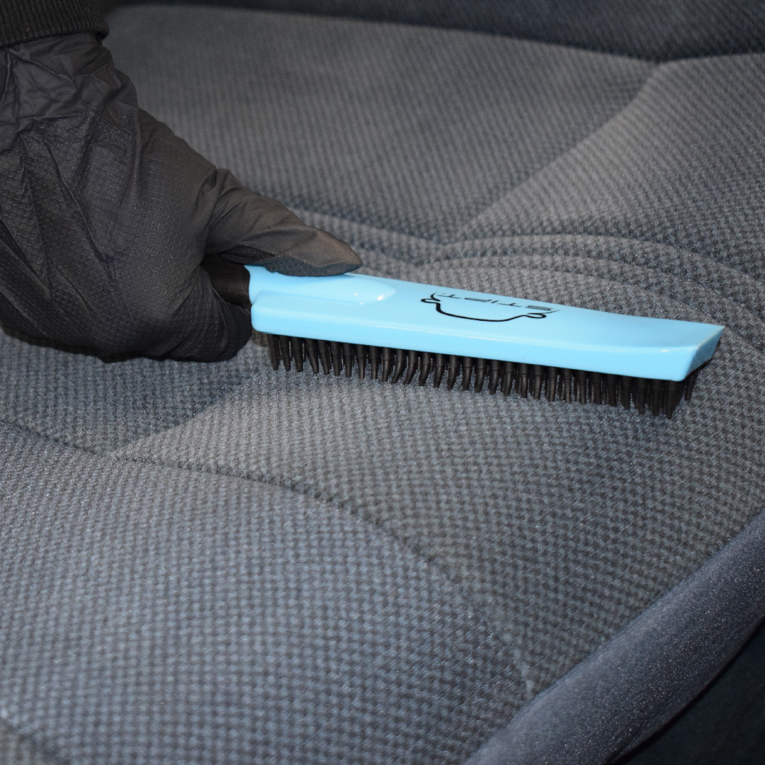 Dog Hairbrush - actie 2